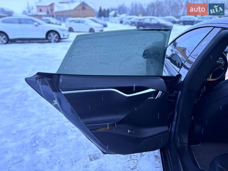Лифтбек Tesla Model S 2017 в Коломые фото 16 Лифтбек Tesla Model S 2017 в Коломые