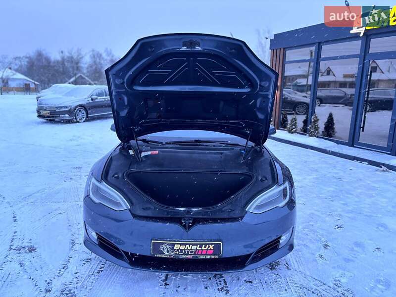 Лифтбек Tesla Model S 2017 в Коломые фото 34 Лифтбек Tesla Model S 2017 в Коломые