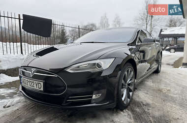 Ліфтбек Tesla Model S 2013 в Сваляві