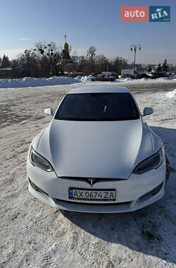 Лифтбек Tesla Model S 2016 в Харькове