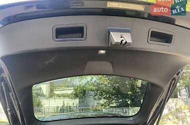 Лифтбек Tesla Model S 2016 в Киеве
