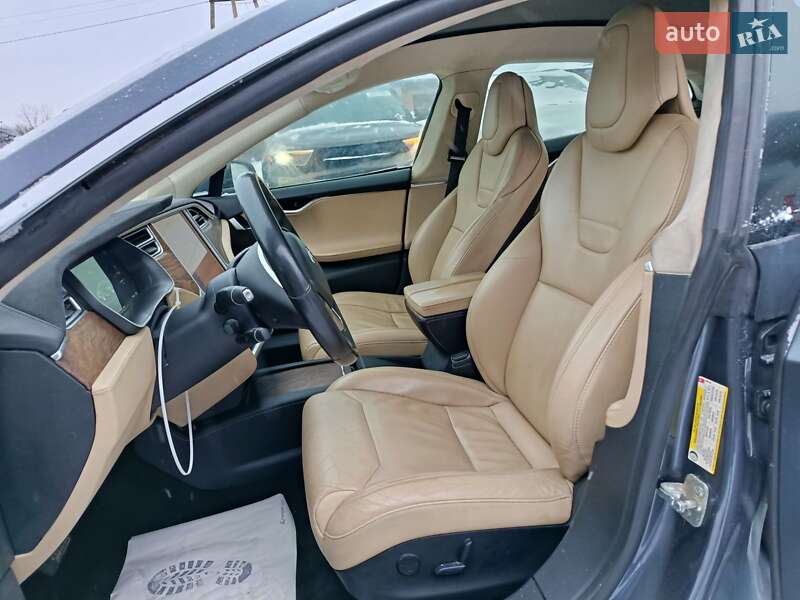 Лифтбек Tesla Model S 2017 в Подгайцах фото 10 Лифтбек Tesla Model S 2017 в Подгайцах