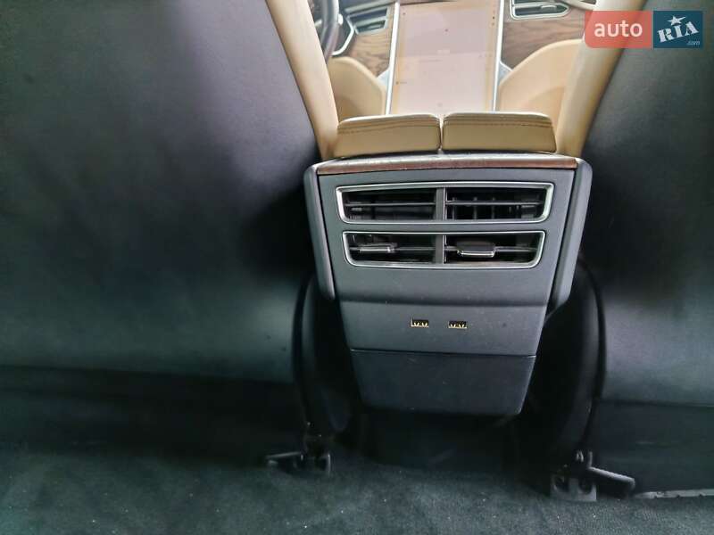 Лифтбек Tesla Model S 2017 в Подгайцах фото 14 Лифтбек Tesla Model S 2017 в Подгайцах