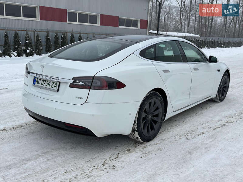 Ліфтбек Tesla Model S 2018 в Луцьку