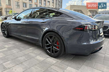Лифтбек Tesla Model S 2023 в Киеве