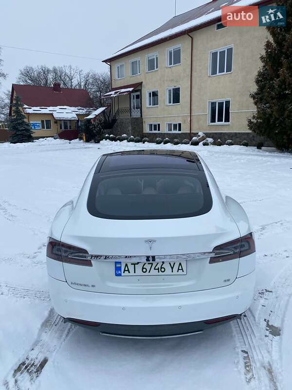 Ліфтбек Tesla Model S 2013 в Івано-Франківську фото 9 Ліфтбек Tesla Model S 2013 в Івано-Франківську