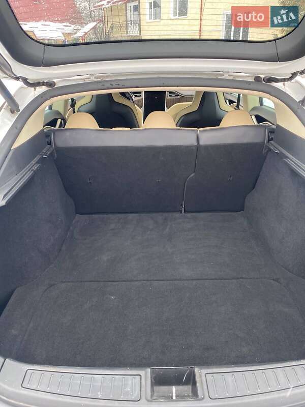 Ліфтбек Tesla Model S 2013 в Івано-Франківську фото 13 Ліфтбек Tesla Model S 2013 в Івано-Франківську