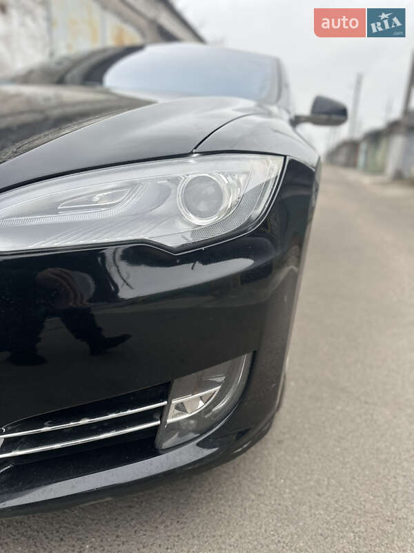 Ліфтбек Tesla Model S 2013 в Миколаєві фото 17 Ліфтбек Tesla Model S 2013 в Миколаєві