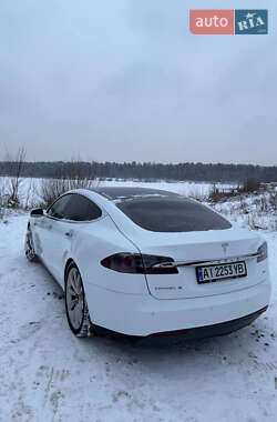 Лифтбек Tesla Model S 2014 в Киеве