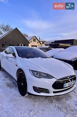 Лифтбек Tesla Model S 2014 в Киеве