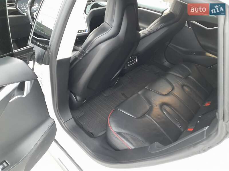 Ліфтбек Tesla Model S 2014 в Рівному