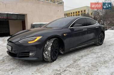 Ліфтбек Tesla Model S 2016 в Києві