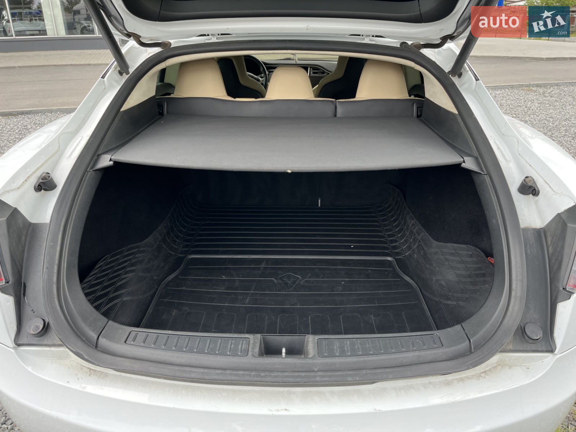 2015 Tesla Model S - мініатюра 38