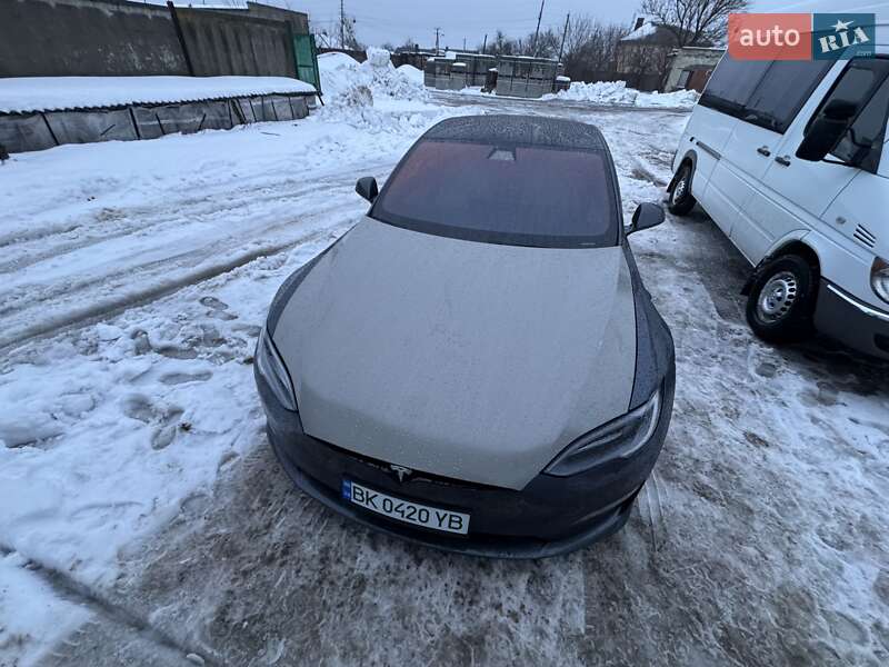 Лифтбек Tesla Model S 2022 в Ровно фото 23 Лифтбек Tesla Model S 2022 в Ровно