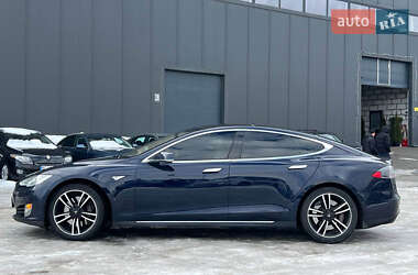 Лифтбек Tesla Model S 2014 в Львове