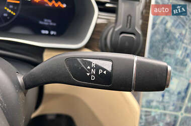 Лифтбек Tesla Model S 2014 в Львове