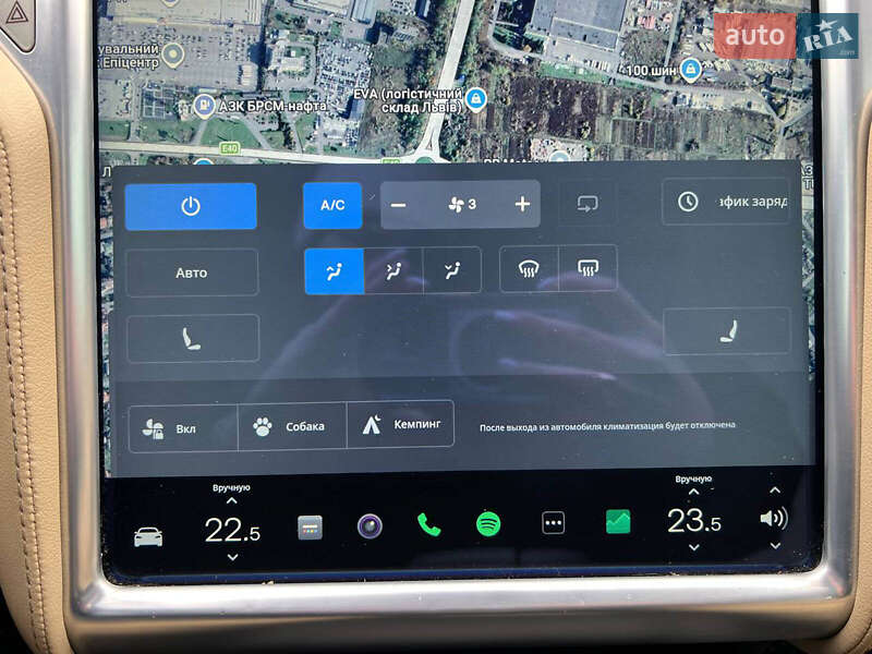 Ліфтбек Tesla Model S 2014 в Львові