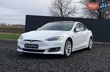 Ліфтбек Tesla Model S 2017 в Луцьку