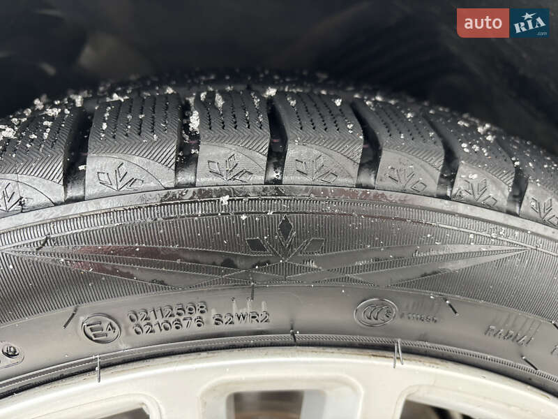 Лифтбек Tesla Model S 2015 в Львове фото 29 Лифтбек Tesla Model S 2015 в Львове