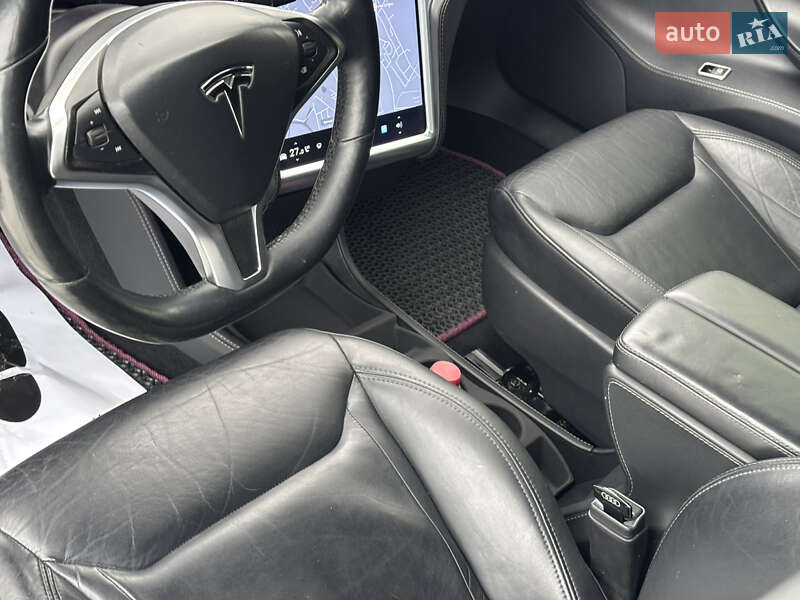 Лифтбек Tesla Model S 2015 в Львове фото 45 Лифтбек Tesla Model S 2015 в Львове