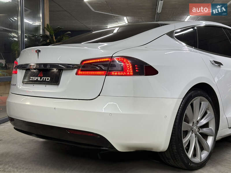 Лифтбек Tesla Model S 2016 в Одессе фото 18 Лифтбек Tesla Model S 2016 в Одессе