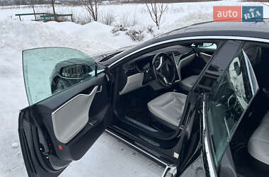 Ліфтбек Tesla Model S 2016 в Львові