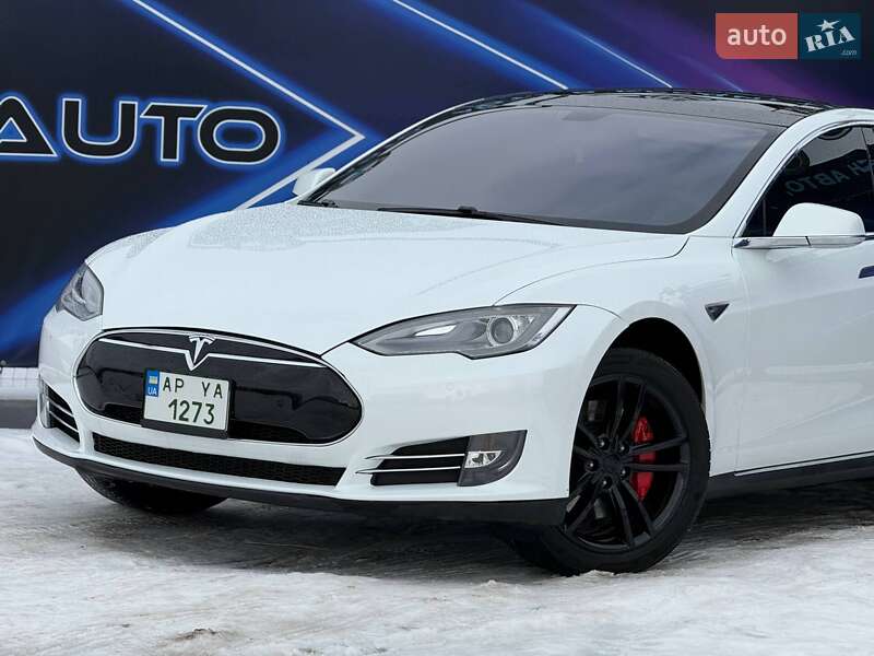 Лифтбек Tesla Model S 2013 в Запорожье