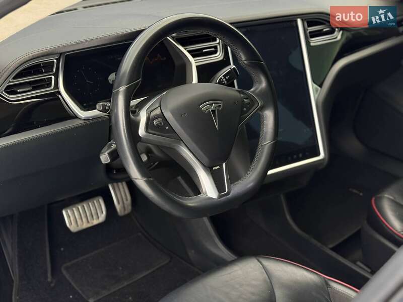 Лифтбек Tesla Model S 2013 в Запорожье
