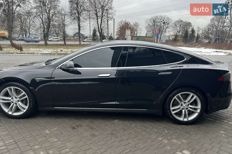 Ліфтбек Tesla Model S 2015 в Вінниці фото 9 Ліфтбек Tesla Model S 2015 в Вінниці