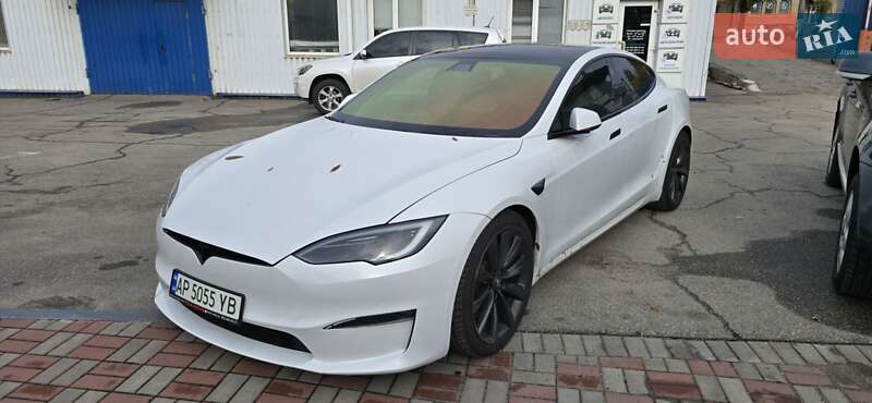 Лифтбек Tesla Model S 2021 в Запорожье