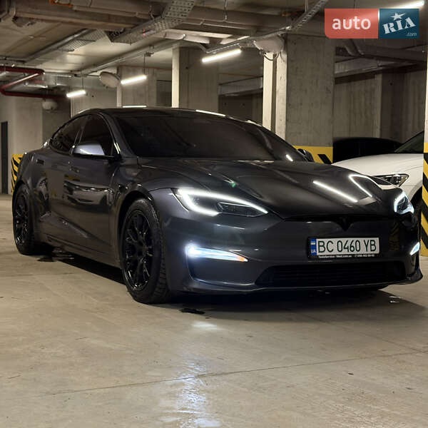 Лифтбек Tesla Model S 2023 в Львове