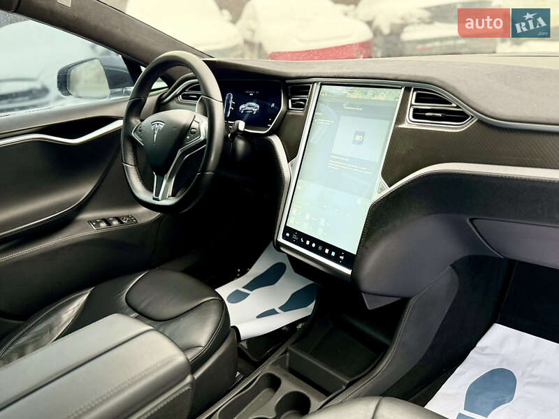 Лифтбек Tesla Model S 2014 в Виннице