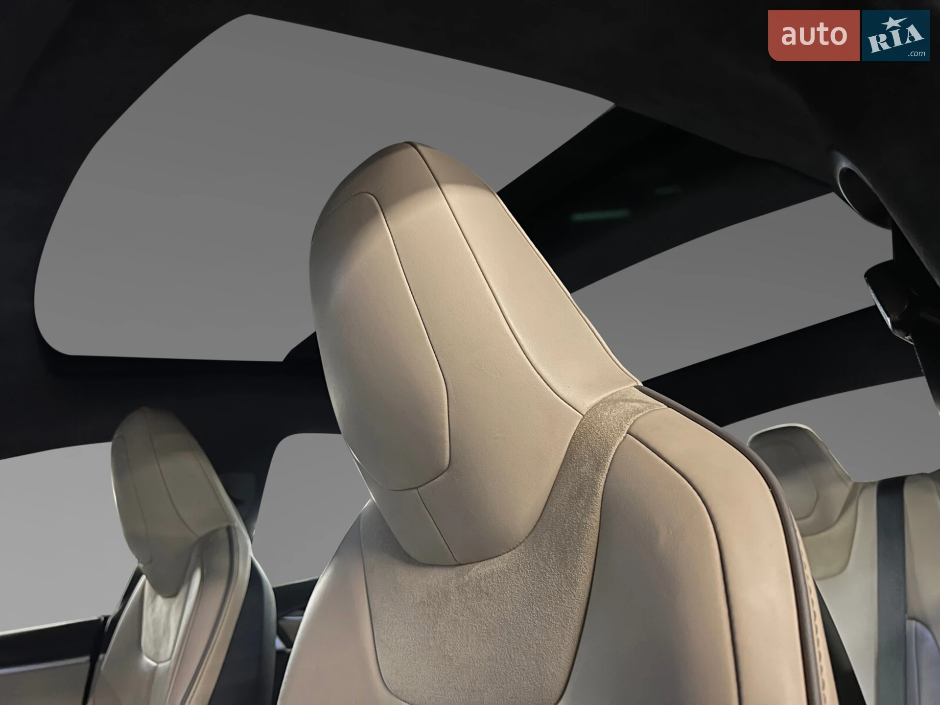 2015 Tesla Model S - мініатюра 12