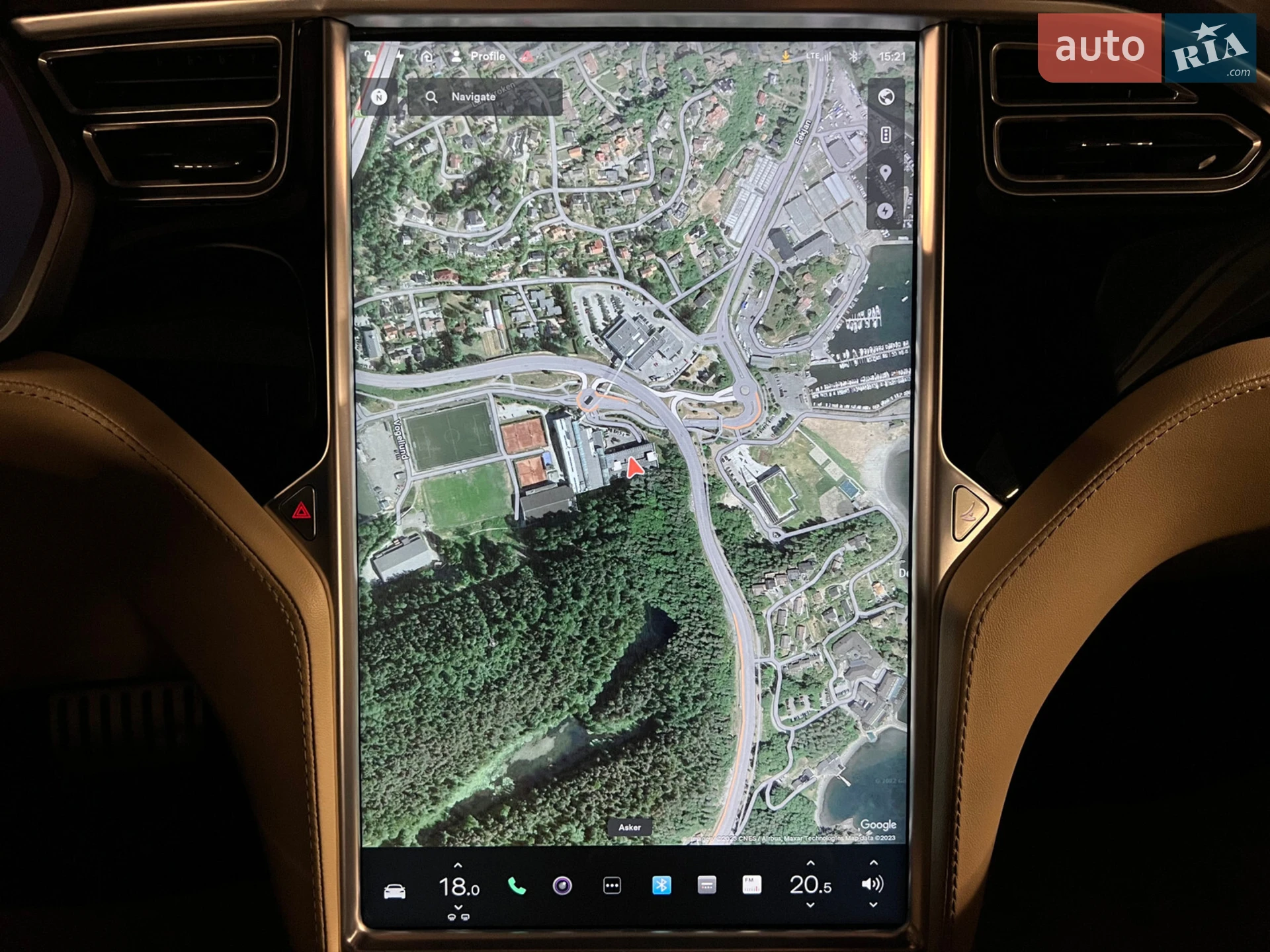 2015 Tesla Model S - мініатюра 27