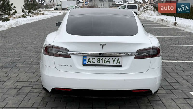 Лифтбек Tesla Model S 2017 в Луцке фото 16 Лифтбек Tesla Model S 2017 в Луцке