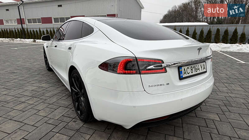 Лифтбек Tesla Model S 2017 в Луцке фото 42 Лифтбек Tesla Model S 2017 в Луцке