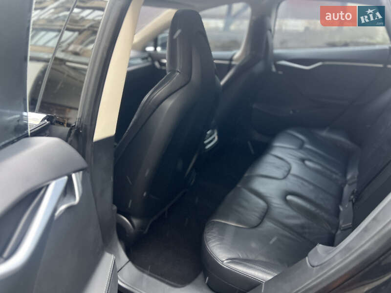Ліфтбек Tesla Model S 2014 в Харкові фото 14 Ліфтбек Tesla Model S 2014 в Харкові