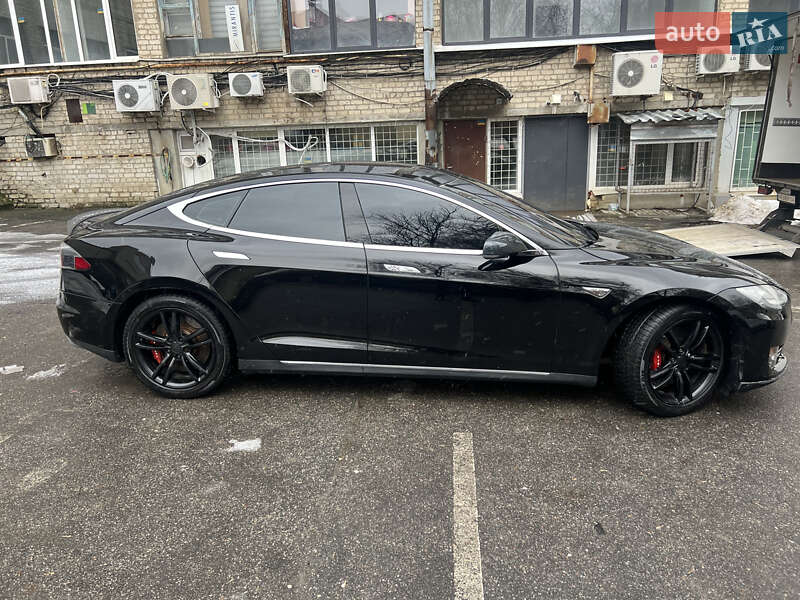 Ліфтбек Tesla Model S 2014 в Харкові фото 3 Ліфтбек Tesla Model S 2014 в Харкові
