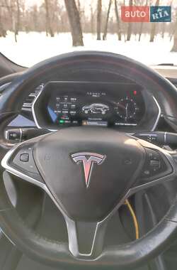 Лифтбек Tesla Model S 2015 в Сумах