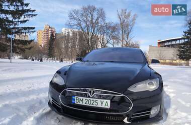 Лифтбек Tesla Model S 2015 в Сумах