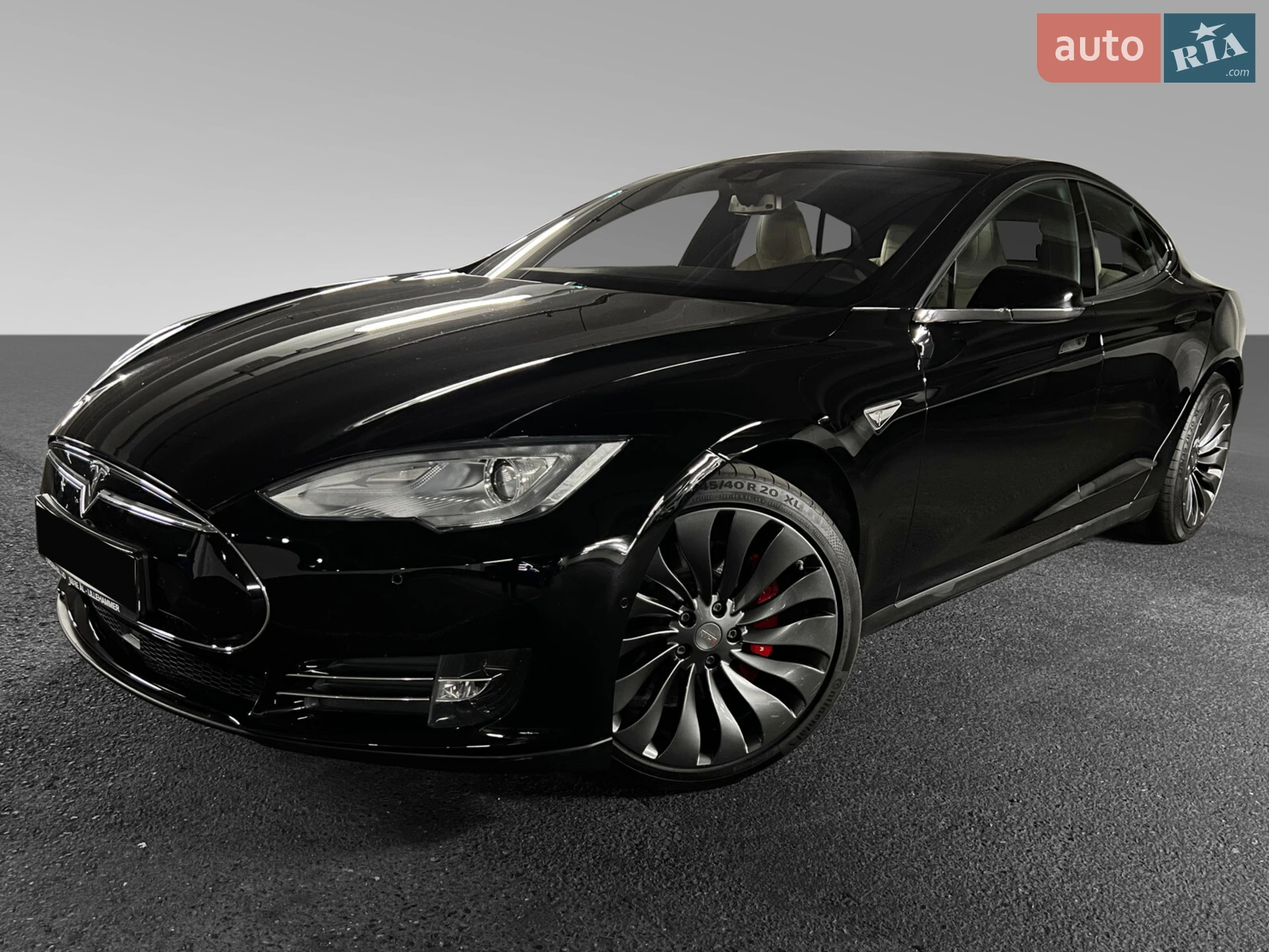 2015 Tesla Model S - фото 1