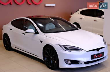 Ліфтбек Tesla Model S 2020 в Одесі