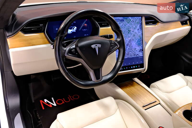 Ліфтбек Tesla Model S 2020 в Одесі