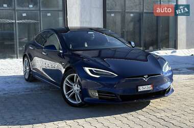 Ліфтбек Tesla Model S 2017 в Тернополі