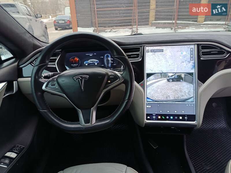 Ліфтбек Tesla Model S 2014 в Вінниці