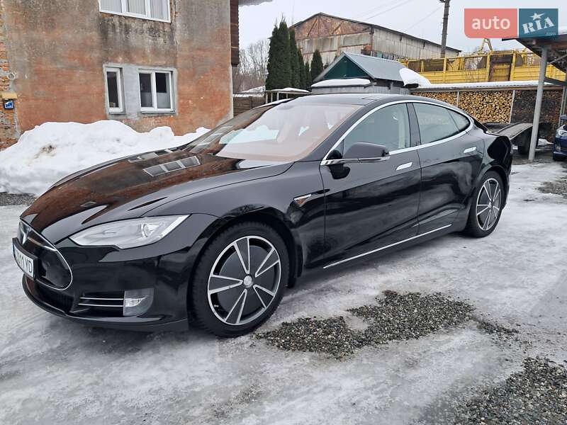 Ліфтбек Tesla Model S 2014 в Радехові