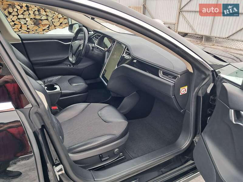 Ліфтбек Tesla Model S 2014 в Радехові