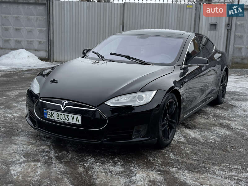 Лифтбек Tesla Model S 2013 в Ровно