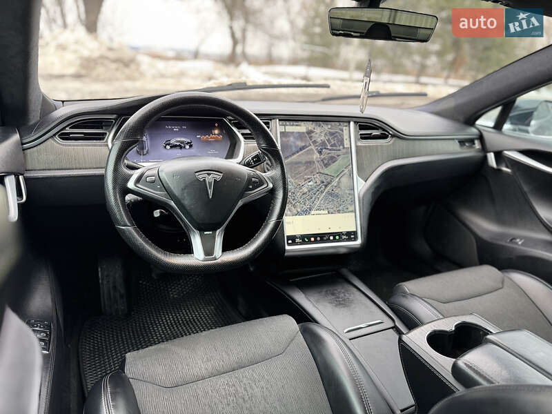 Лифтбек Tesla Model S 2013 в Ровно