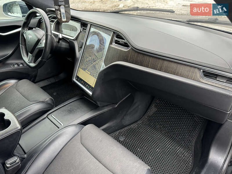 Лифтбек Tesla Model S 2013 в Ровно